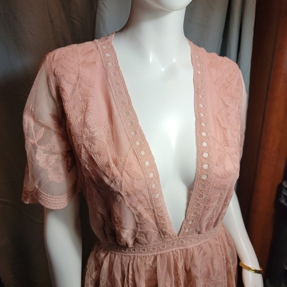 Honey Punch Blush Romper - Picture 13 of 14